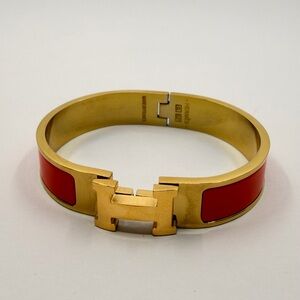 Hermès Clic H Bracelet Red Enamel Gold Plated H Bangle PM